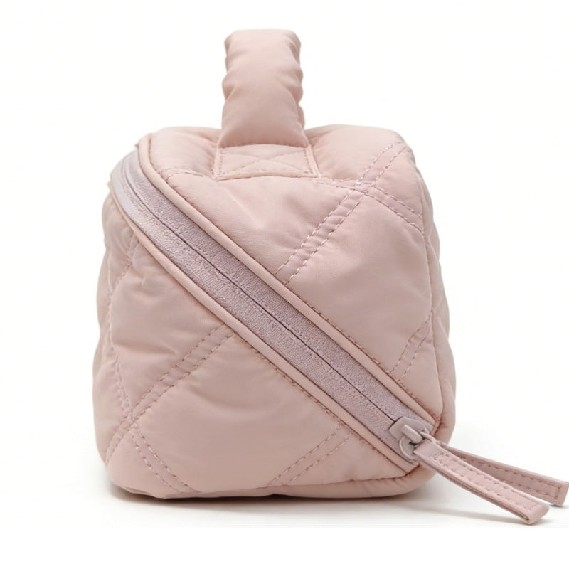 Cotton-Filled Portable Travel Makeup Bag, Large Capacity Breathable Toiletry Storage Bag, High-End Handbag